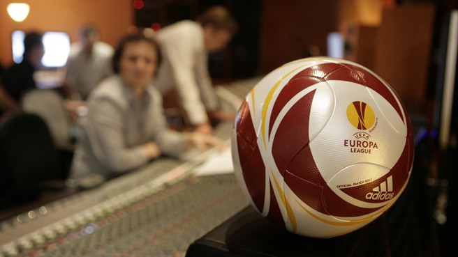 Российские клубы «Рубин» и «Локомотив» вышли в плей-офф Лиги Европы 2011-2012
