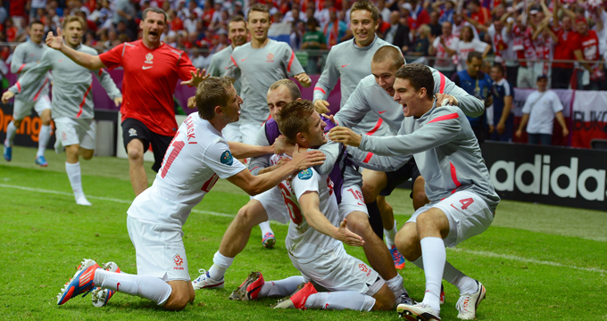 Россия  и Польша забили ровно по одному мячу